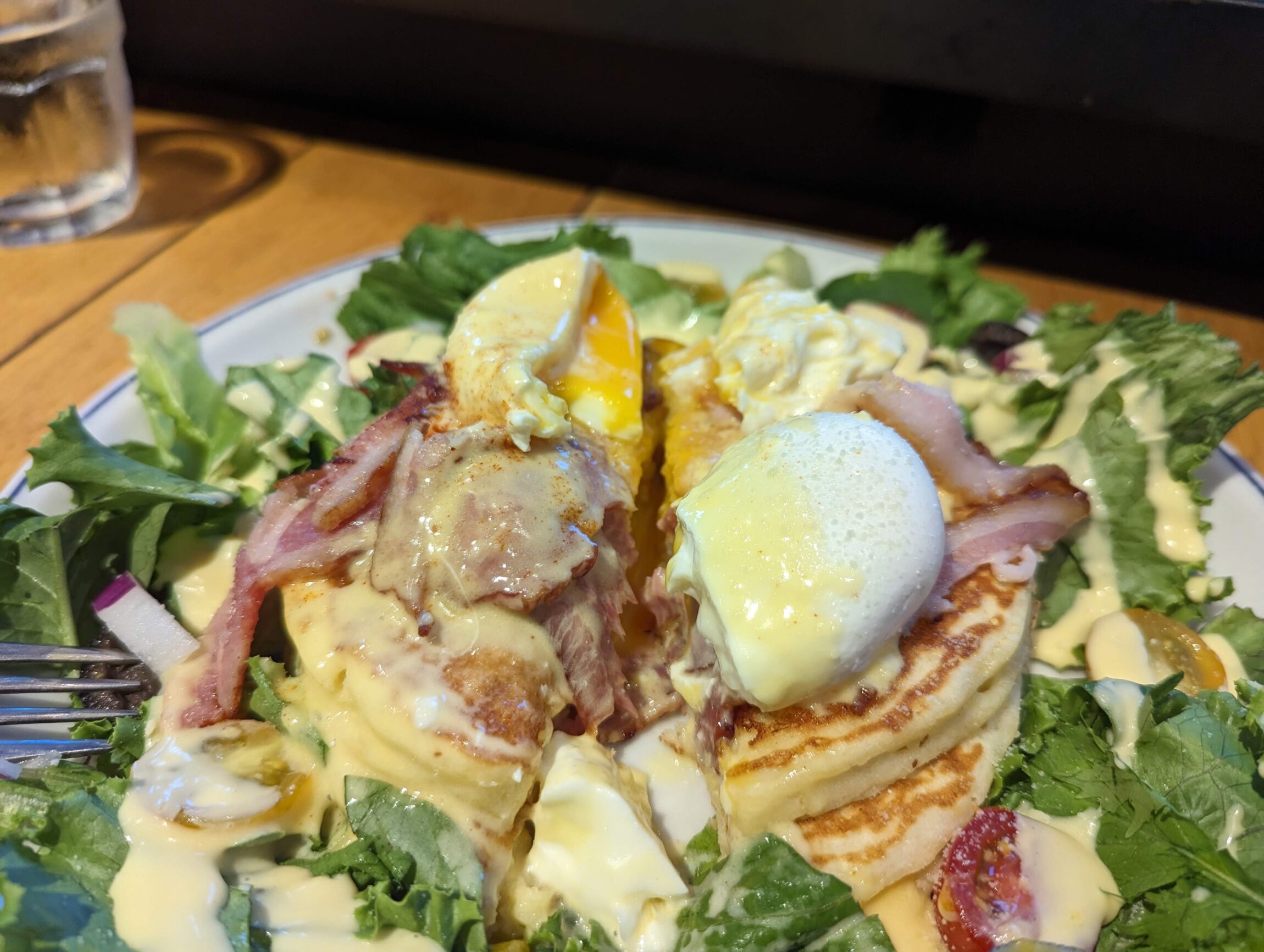 J.S. PANCAKE CAFE「EGGS BENEDICT PANCAKES エッグベネディクトパンケーキ」の写真 (5)