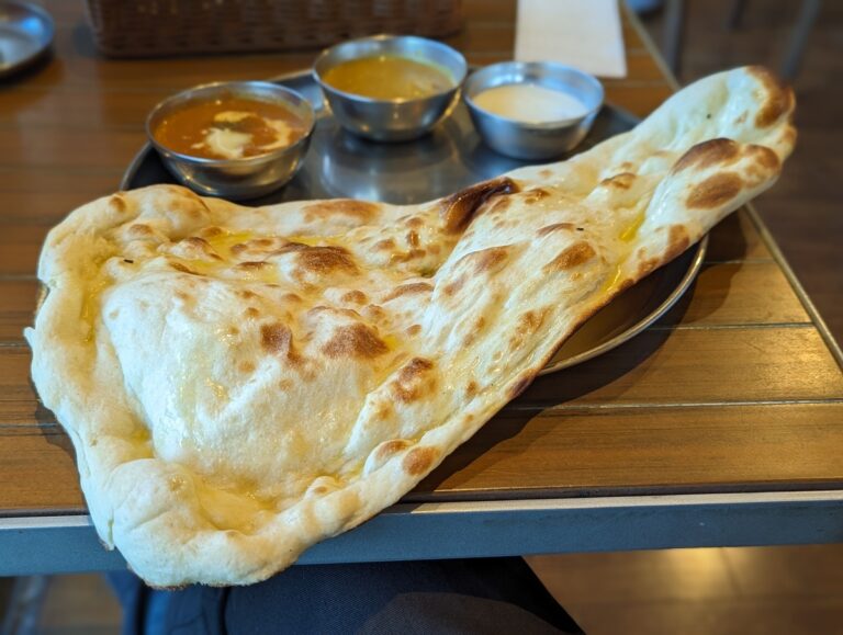 ナンとカレーのチェーン店【ターリー屋】でナンとバターチキンカレー、シーフードカレーを食べてみた | 総合グルメブログ【毎日おいしい】