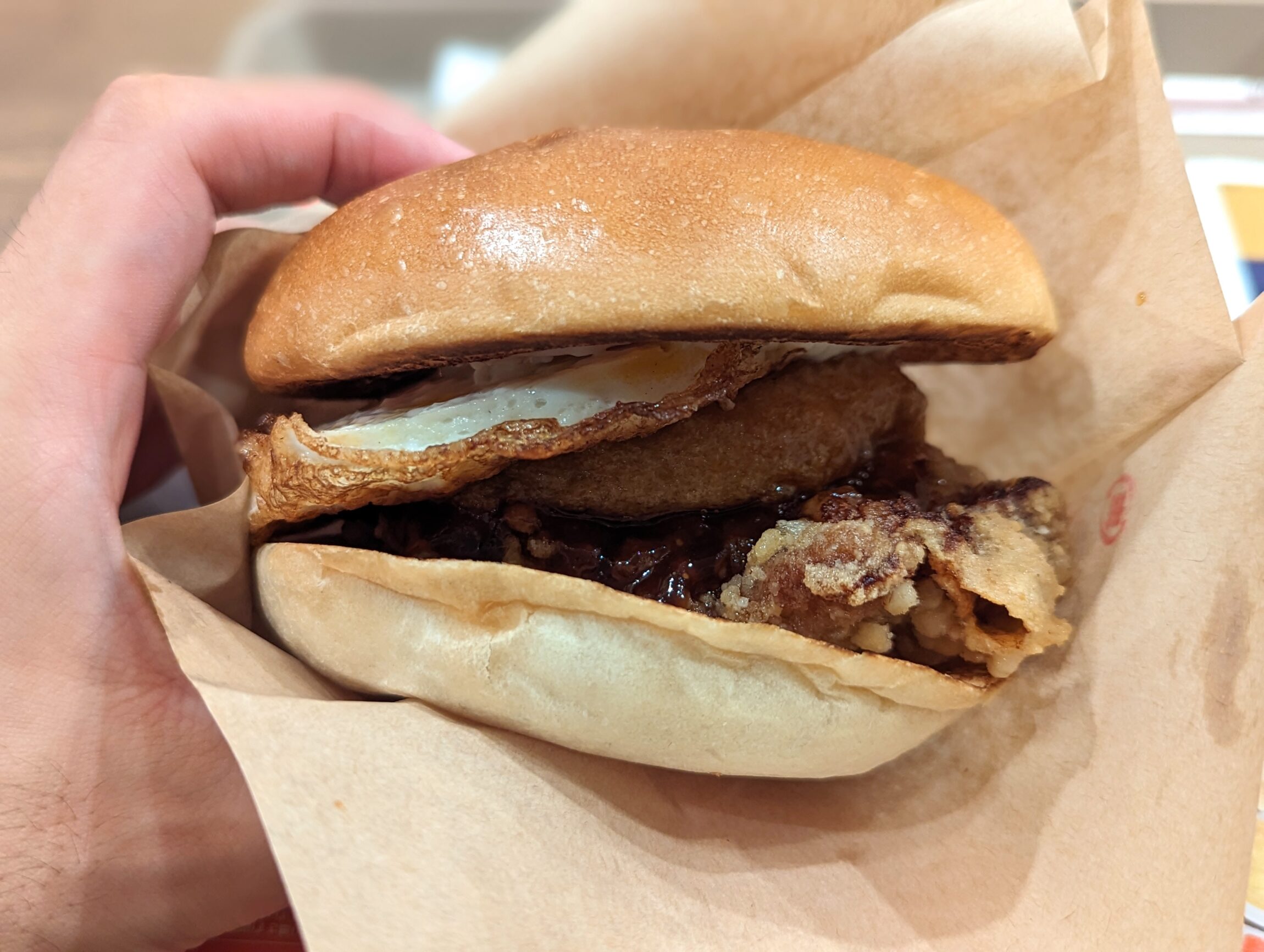 ファーストキッチンの月見もっちチキン竜田バーガー