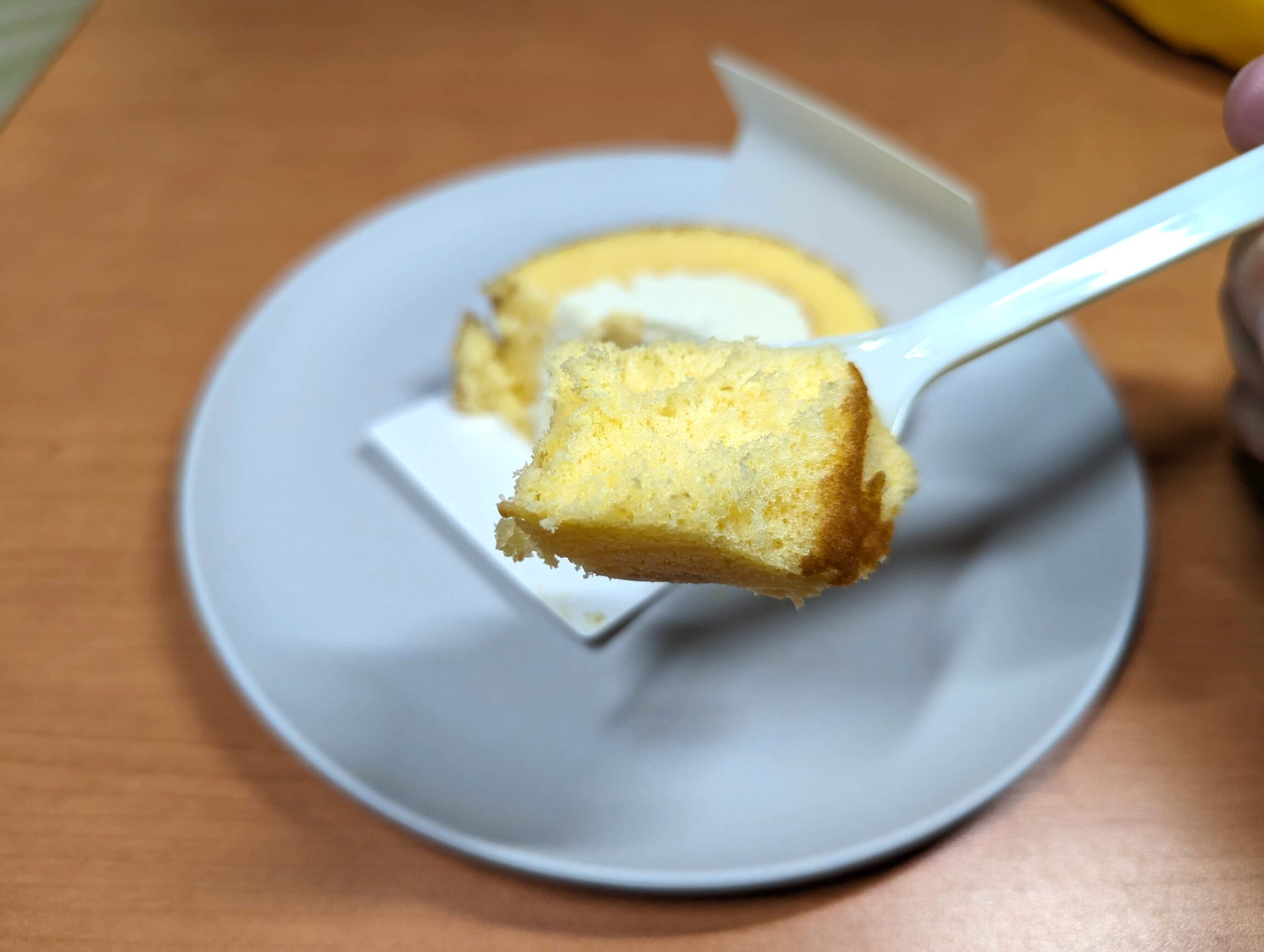 Made in ピエールエルメの「バニラのロールケーキ」の写真 (1)